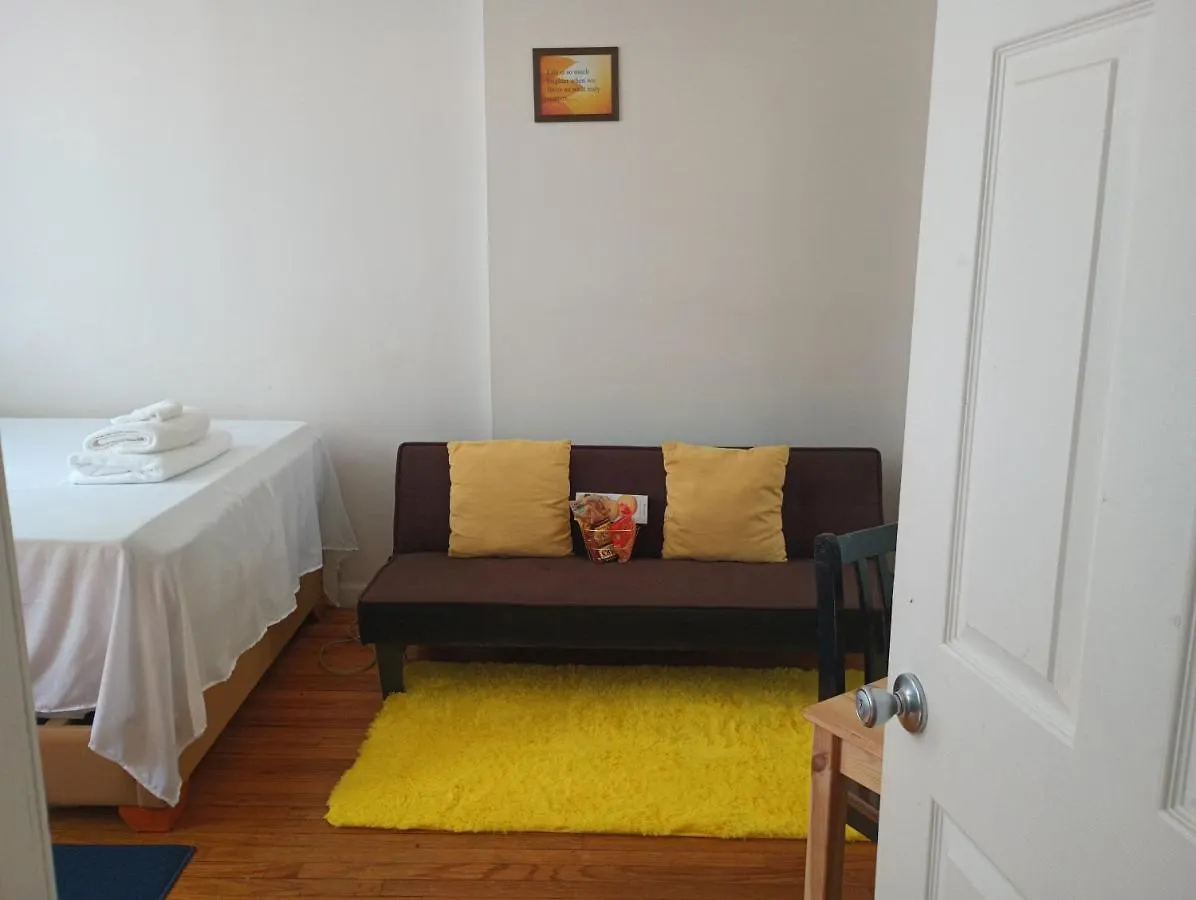 Quiet Crib Apartment New York Homestay